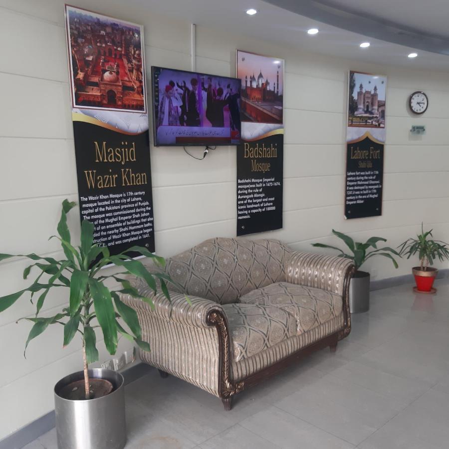 Premier Inn Davis Road Lahore Buitenkant foto