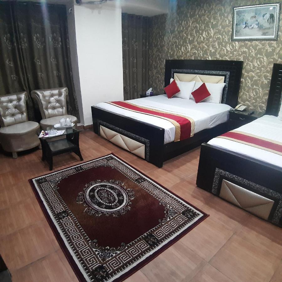 Premier Inn Davis Road Lahore Buitenkant foto