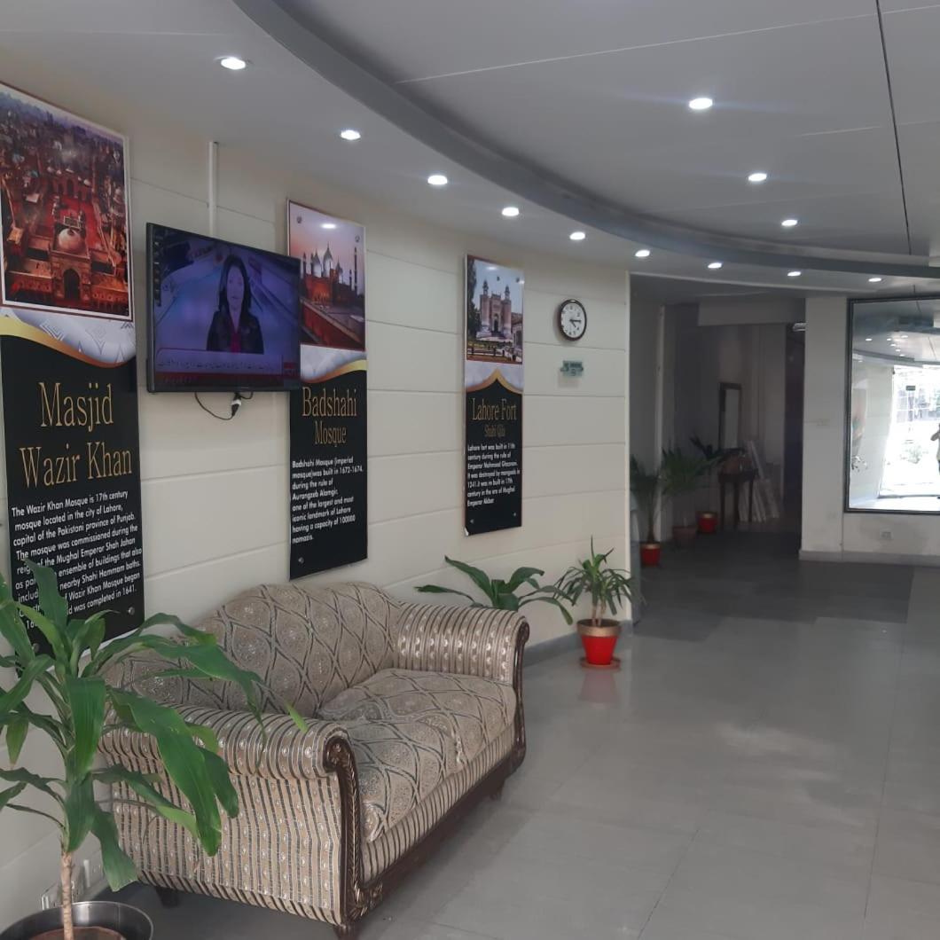 Premier Inn Davis Road Lahore Buitenkant foto