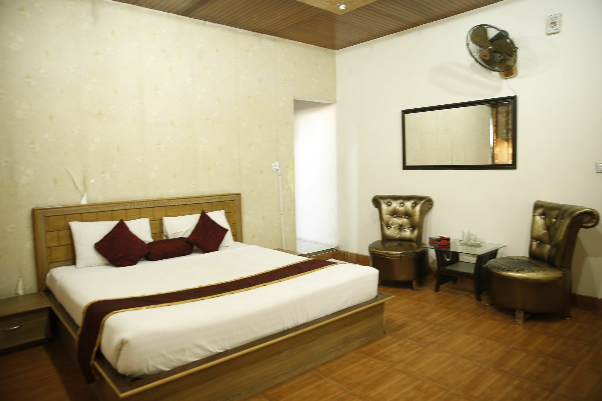 Premier Inn Davis Road Lahore Buitenkant foto